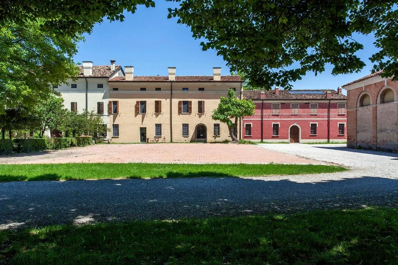 Farm stay Corte Mainolda Castellucchio Italy