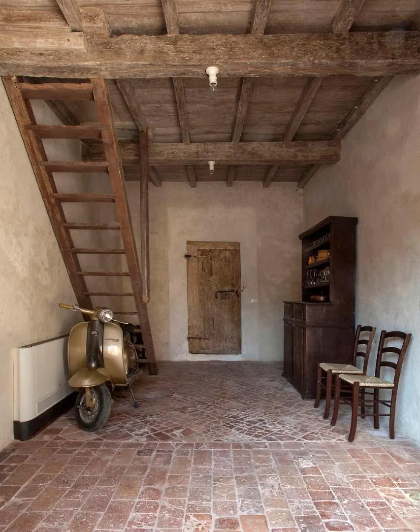 Farm stay Corte Mainolda Castellucchio